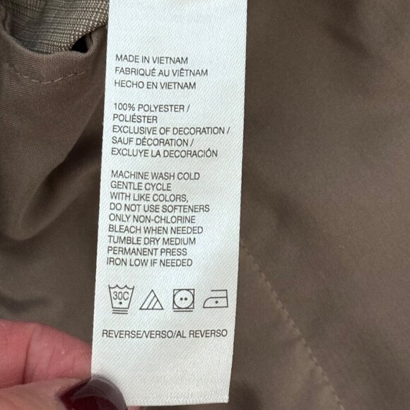 Izod Golf Shorts Beige Tan Men's Size 34 EUC Athletic Athleisure Preppy Classic - Picture 9 of 9